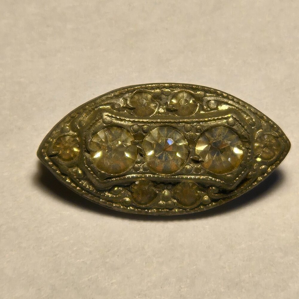 Mid 1900's Leaf Shaped Pointed oval Silver Tone Faux Diamond Cut Glass Brooch